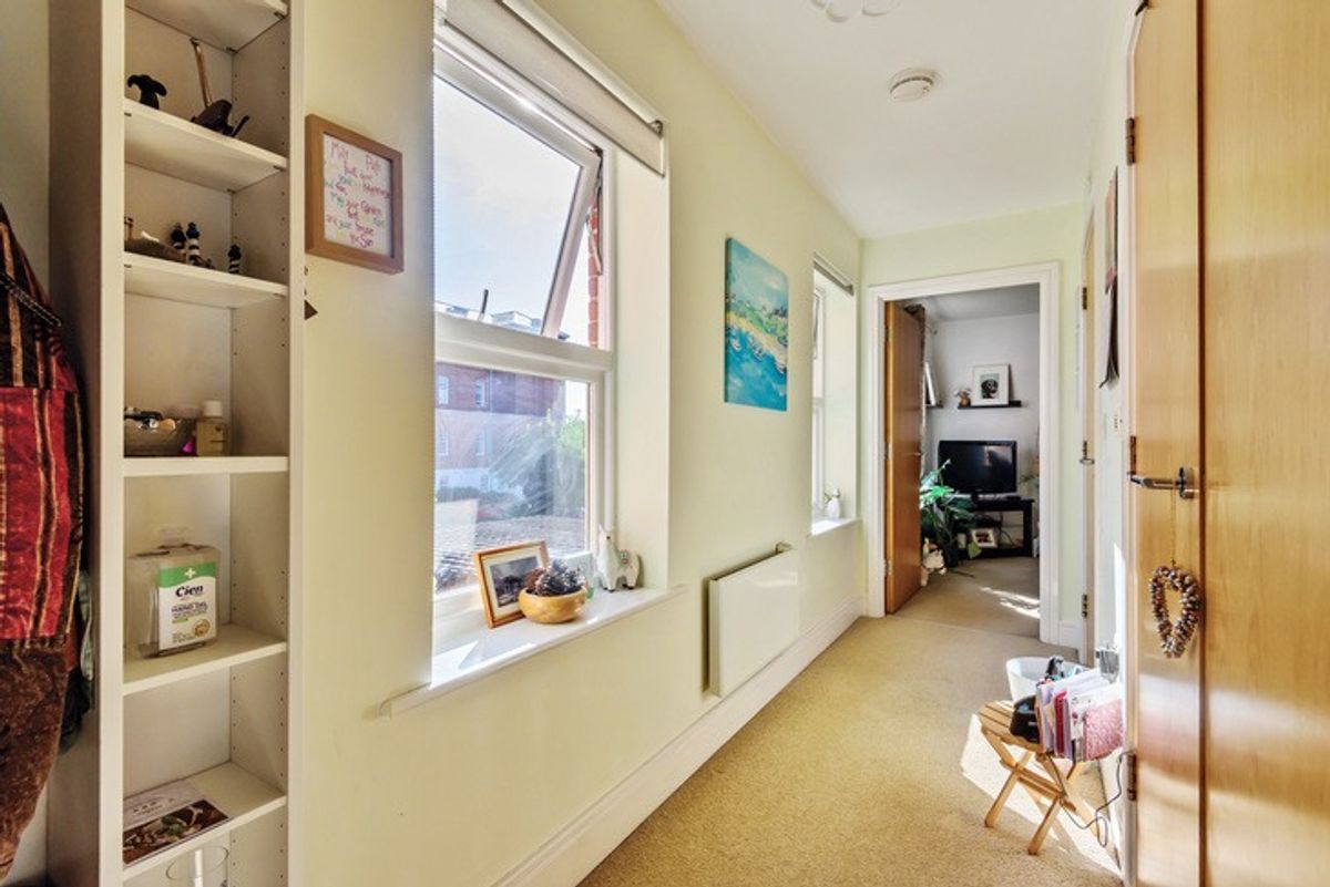 PO17 5PZ 1 bedroom apartment in Fareham Share to Buy